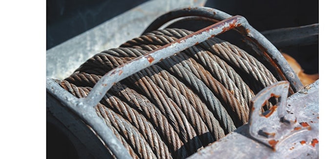 Cables de acero oxidado