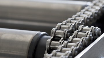 Chains on roller def